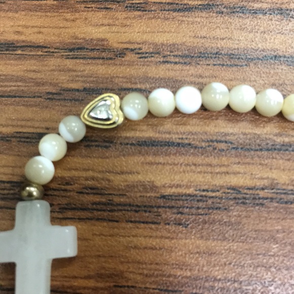 White cross bracelet with gold detail - Picture 3 of 6